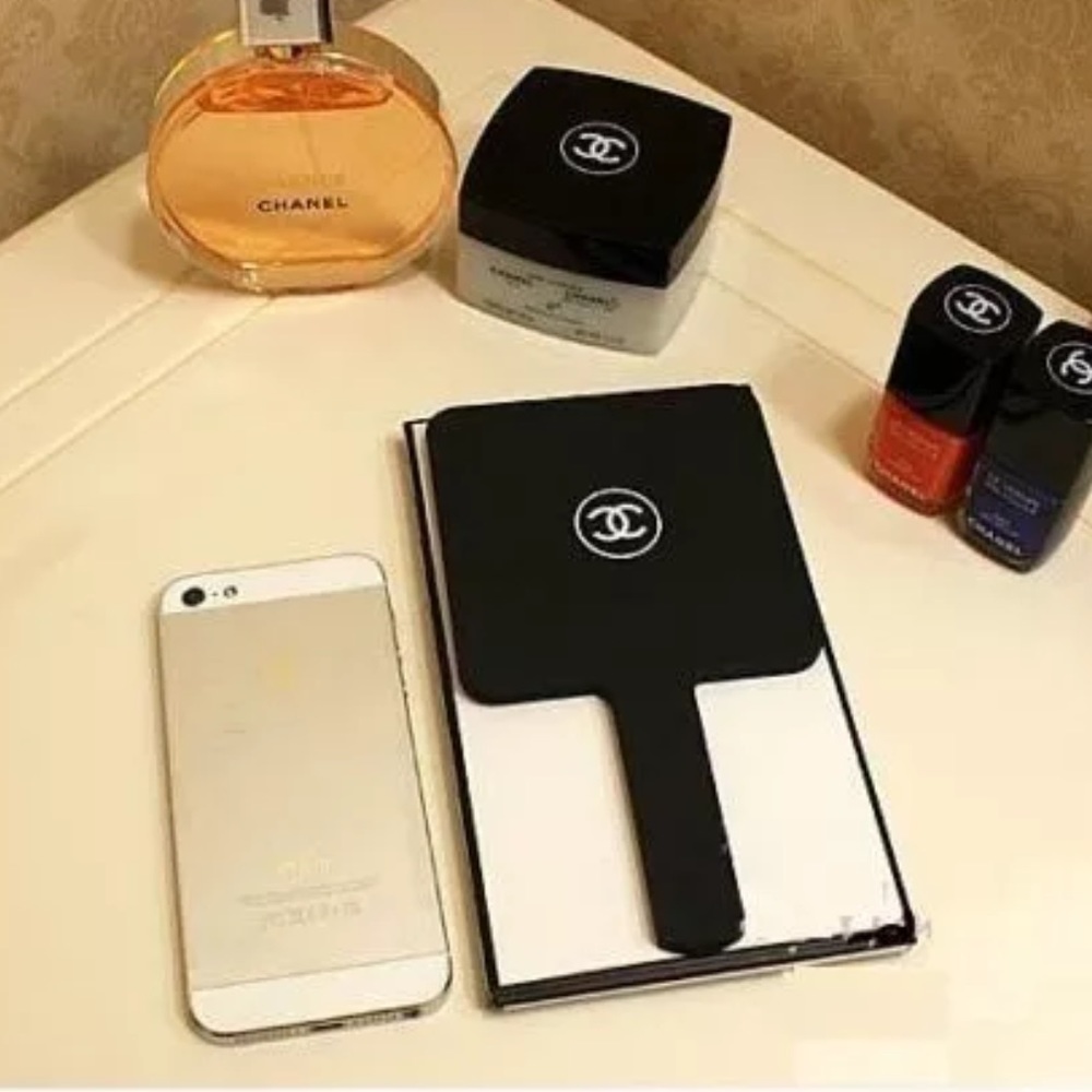 CHANEL Palm mirror